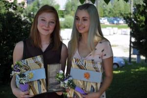 Klara Dečman in Lucija Polajžer, diamantni maturantki. Foto: ŠCRS